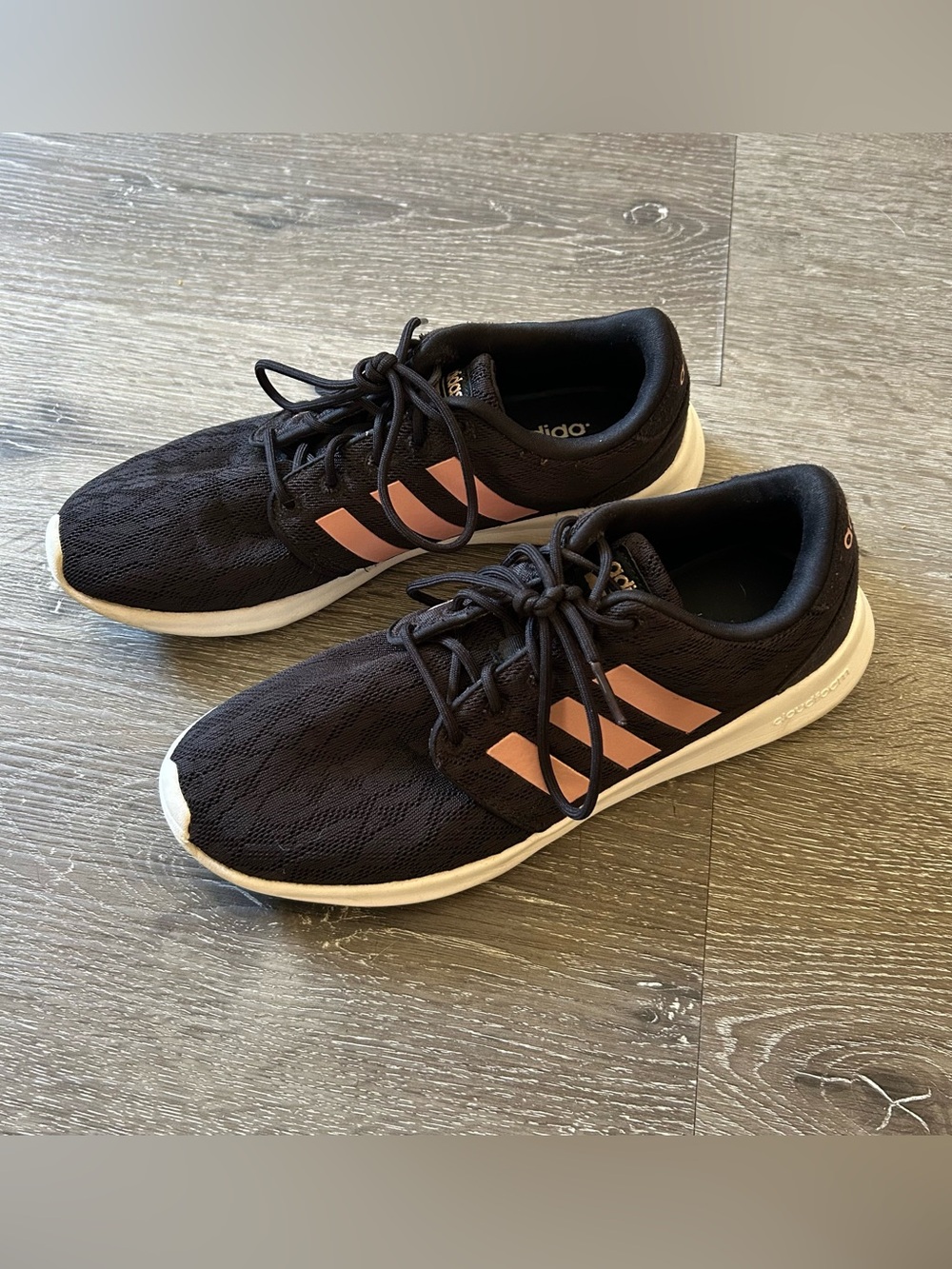 Women’s 7.5 Adidas Cloudfoam Black White Rose Tennis Shoes Running Shoes Sneaker